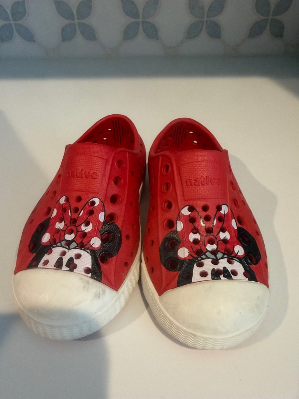 Native Kids Red Slip-On Minnie Mouse Water-Resistant Shoes size c6